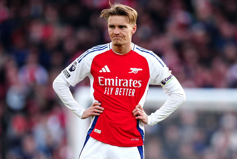 Odegaard sắp tái xuất: Arteta có khôi phục vai trò tự do cho thủ quân Arsenal?