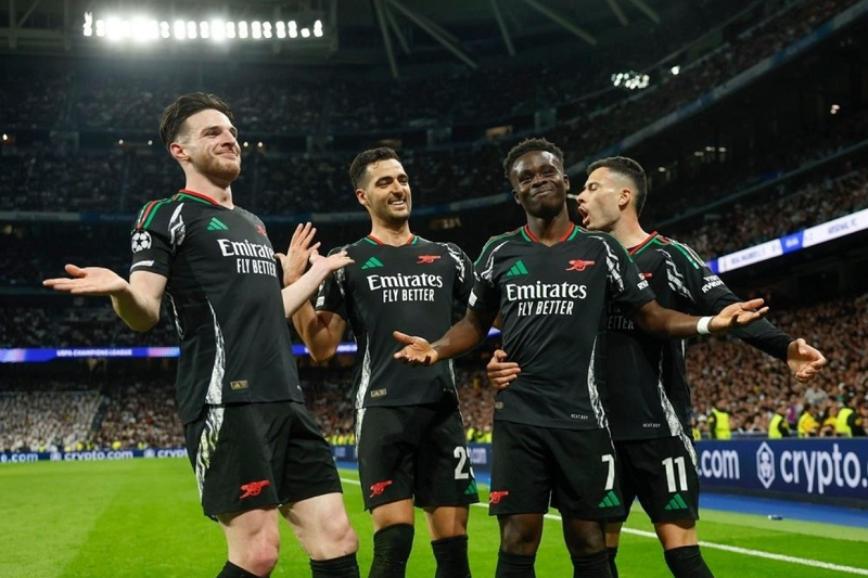 Arsenal tính toán chuyển nhượng thông minh: Đẩy đi ba, đón về một