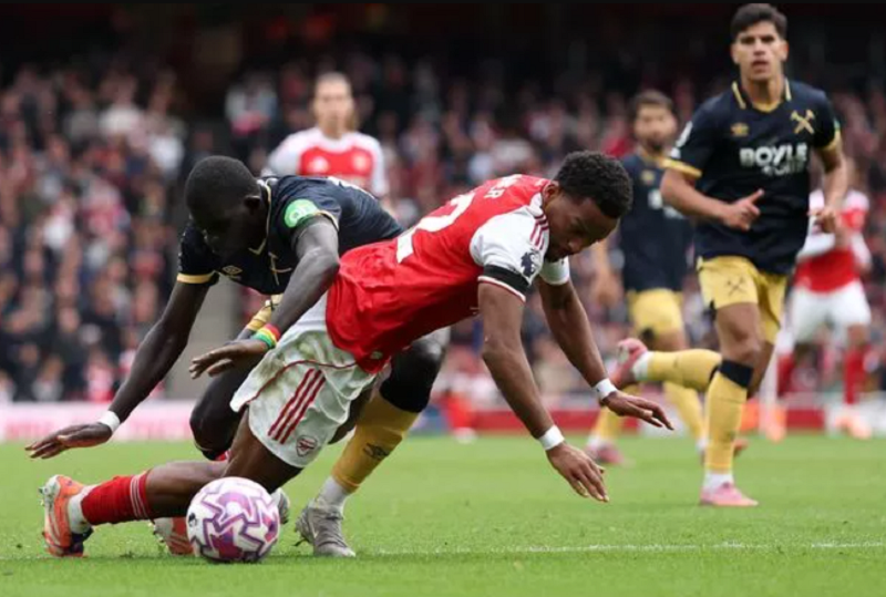 nuno-santo-arsenal-hien-tai-qua-manh-de-ngan-can