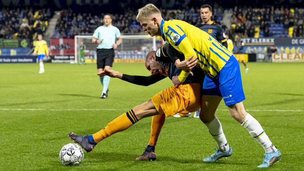 Nhận định soi kèo Heerenveen vs Waalwijk lúc 0h45 ngày 16/1/2026